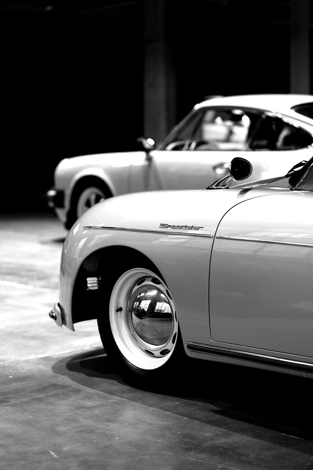 A 356 Speedster, front wheel