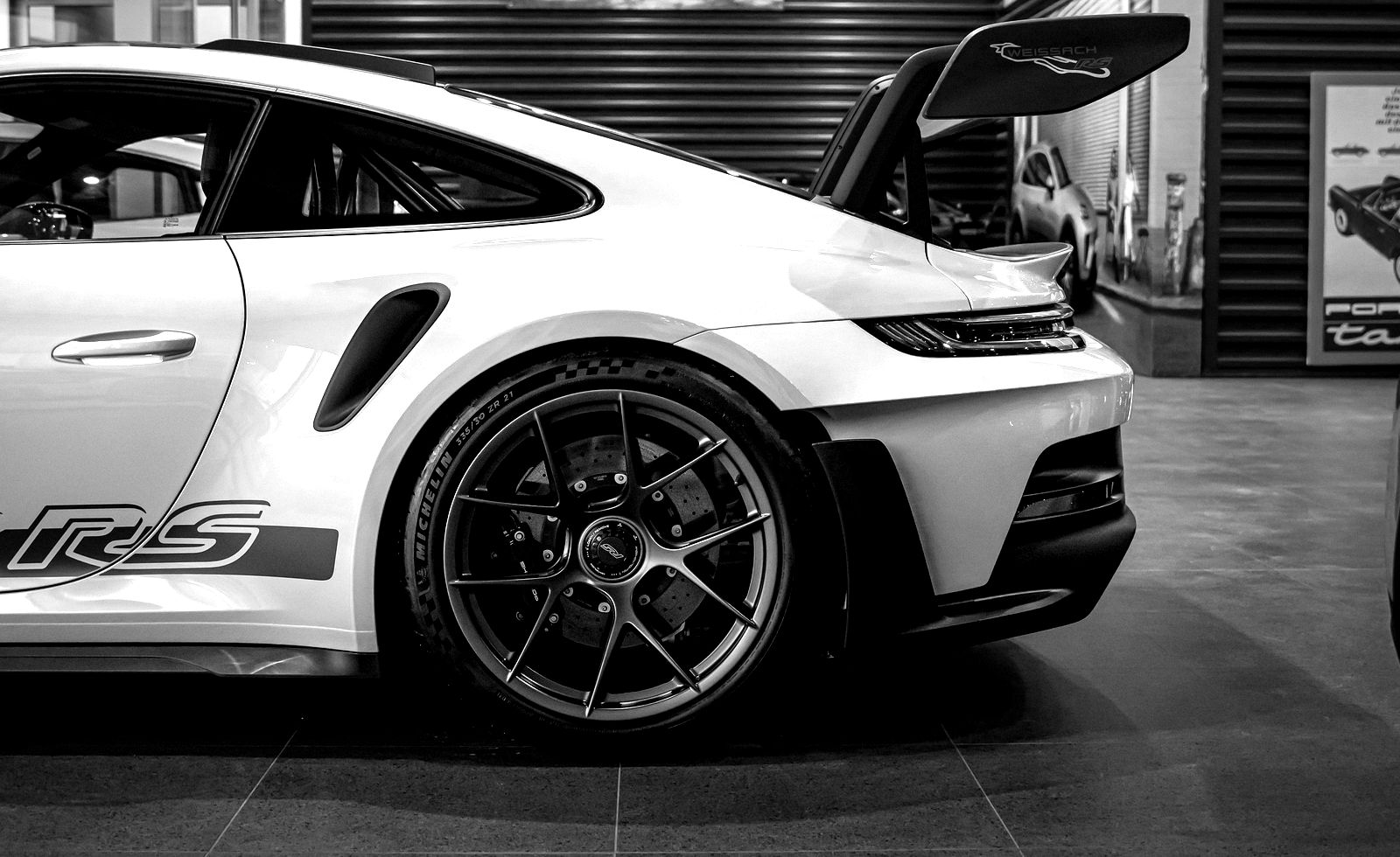 A 911 GT3 RS, rear three-quarter